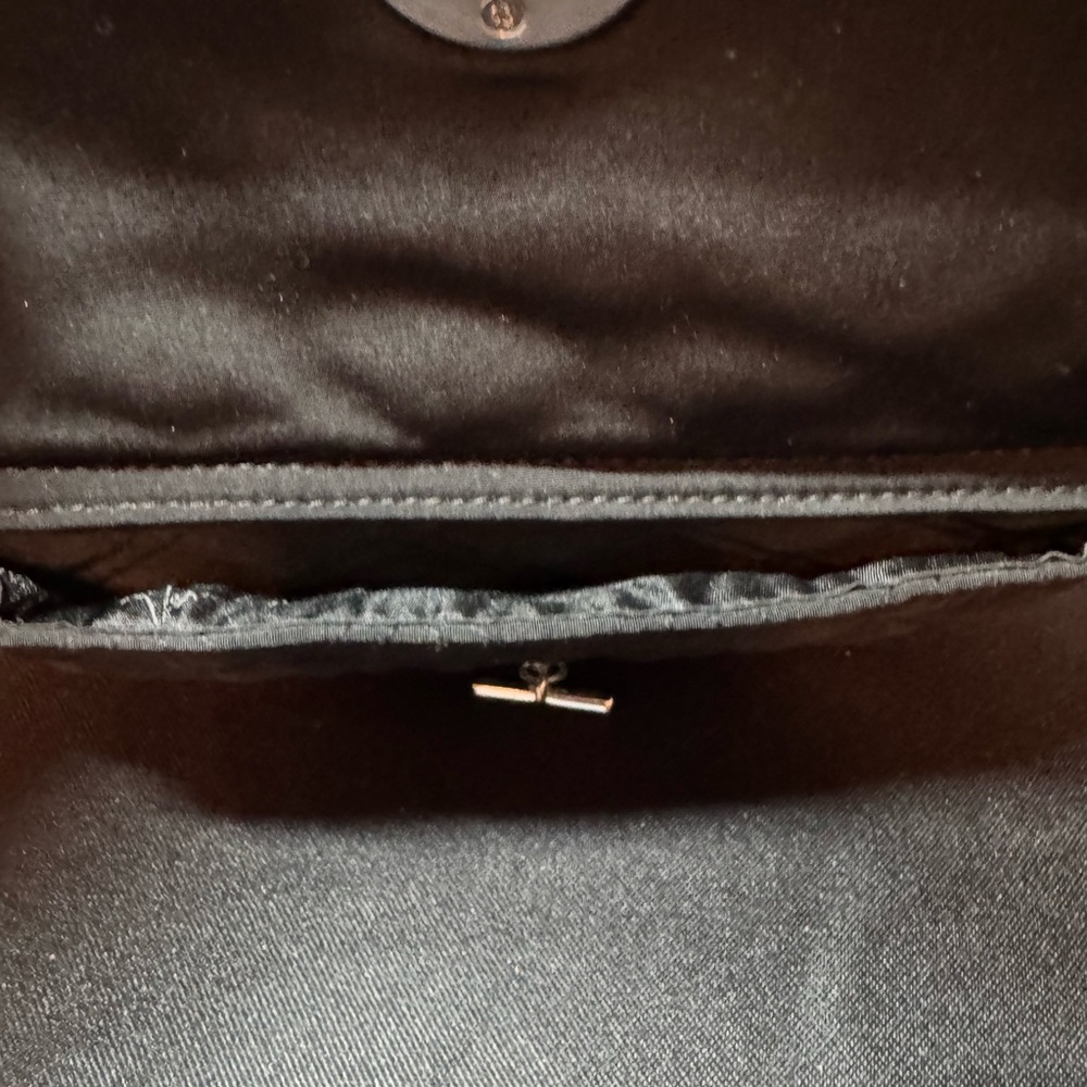 Vera Bradley Elegant Black Quilted Clutch with Wristlet Strap - Picture 4 of 5